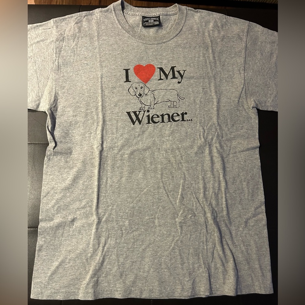 Funny Vintage Humour Graphic T Shirt “I Love My Wiener”